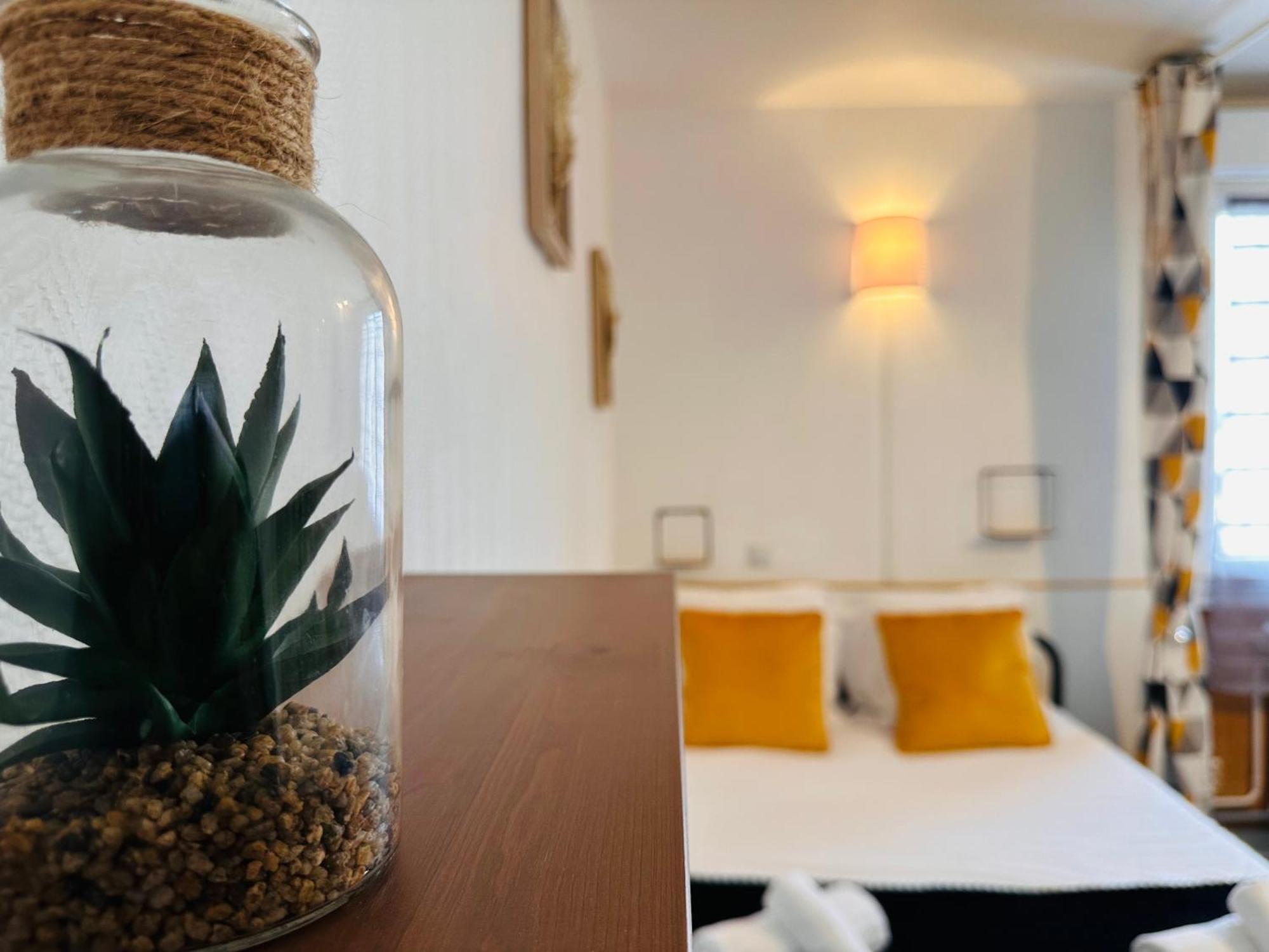 Orleans Centre Proche Gare - Appartement Fonctionnel Residence Calme Parking Prive Gratuit - Le Central Elegance المظهر الخارجي الصورة